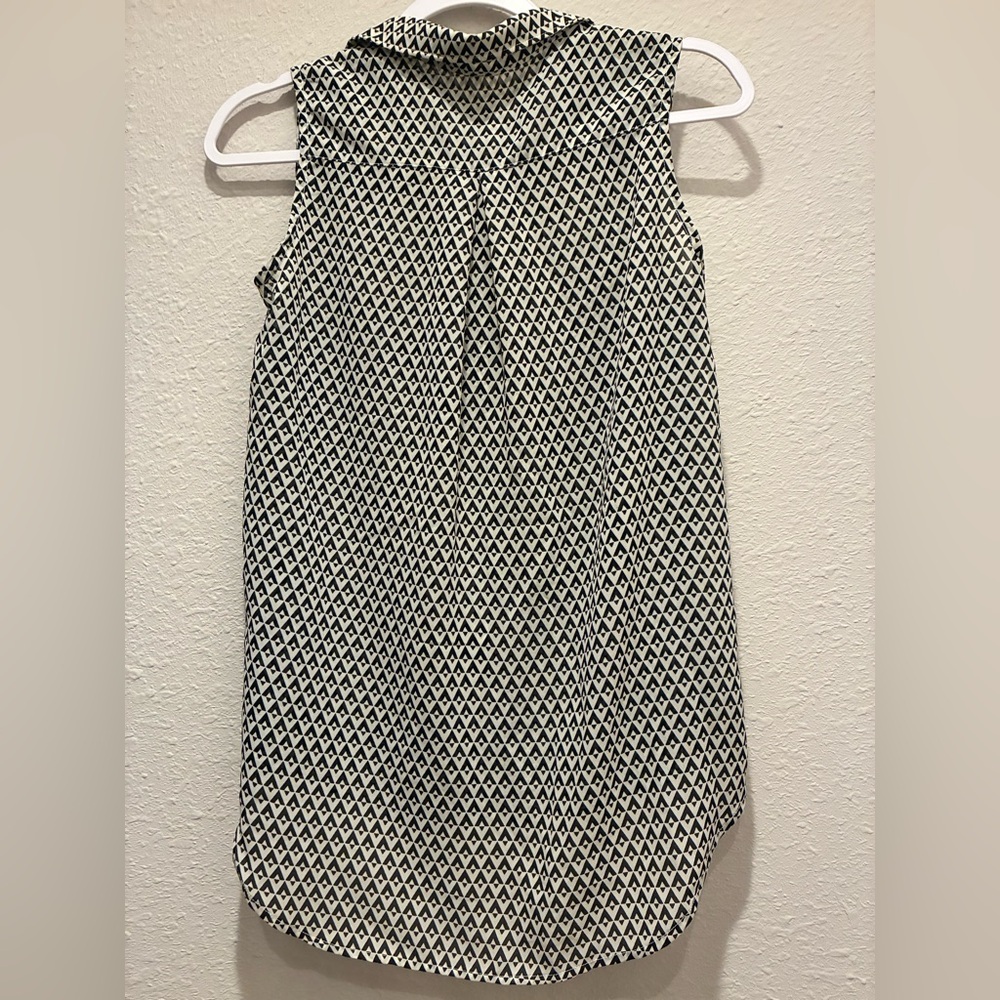 H&M Women's Sleeveless Tops Bundle - Picture 5 of 12